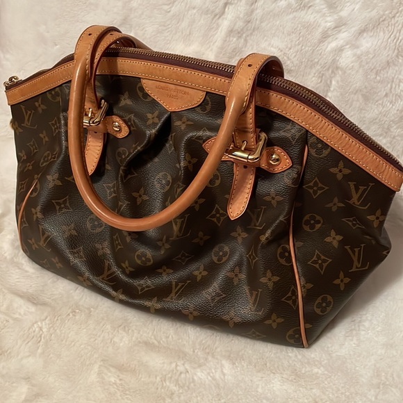 Louis Vuitton Handbags - Authentic Louis Vuitton Tivoli GM